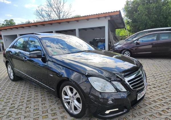 Mercedes-Benz Klasa E cena 33900 przebieg: 198000, rok produkcji 2009 z Wrocław małe 596